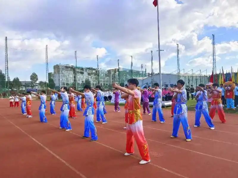 身姿矫健